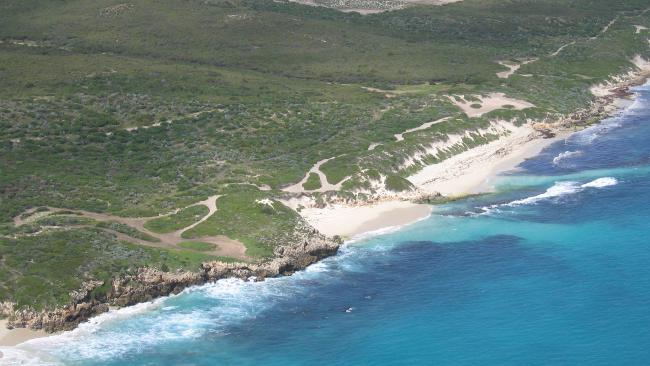 Alkimos beach (Source: http://www.perthnow.com.au/news/western-australia/new-coastal-city-to-be-built-over-next-25-years/story-e6frg13u-1225821595518)